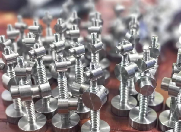 3D打印機配件散熱器產(chǎn)品加工實拍